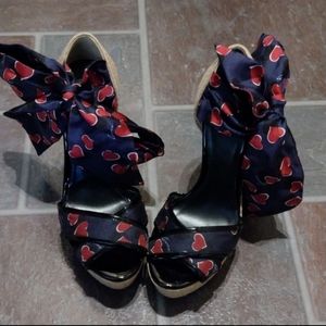 Gucci heart sill stain espadrilles wedge sandal size 38